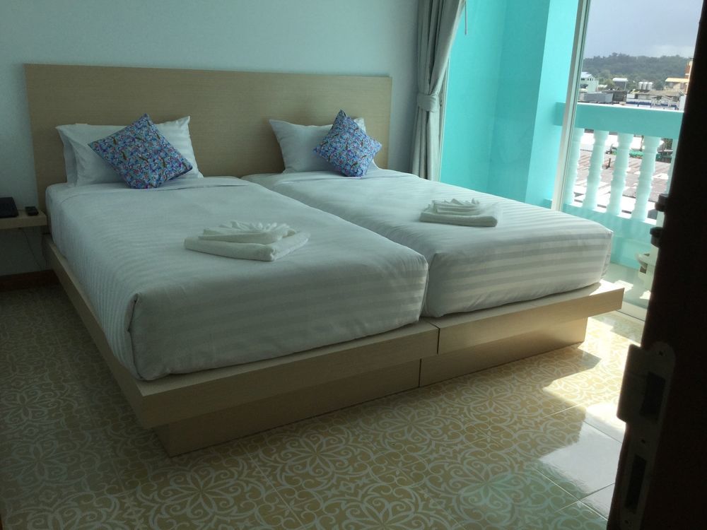 The Duck Otel Phuket Dış mekan fotoğraf
