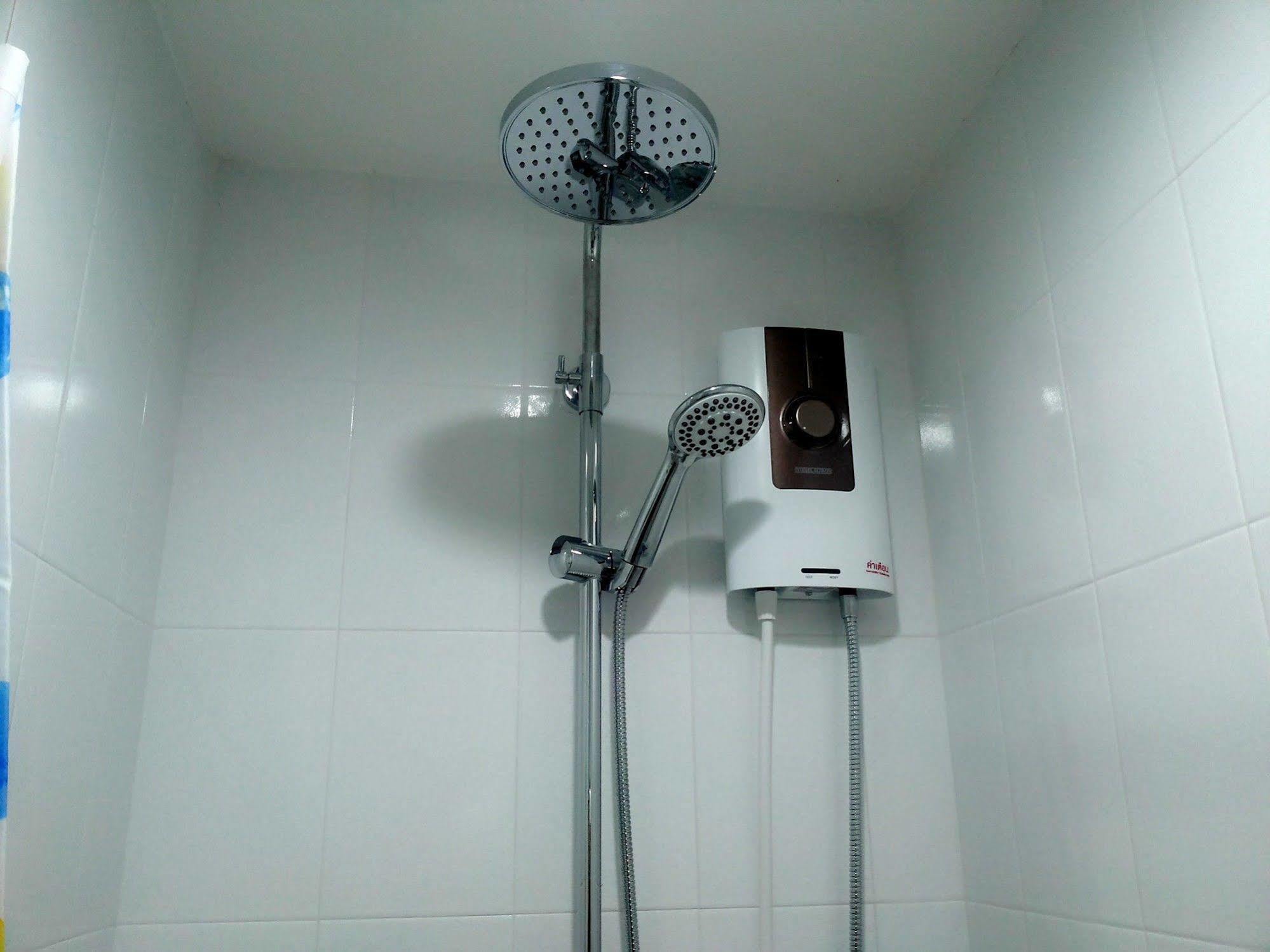 The Duck Otel Phuket Dış mekan fotoğraf